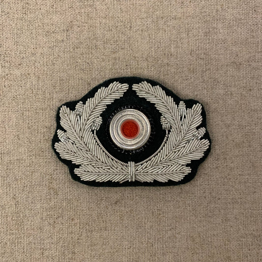Heer visor wreath