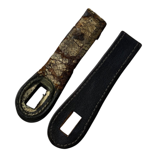 Finger loop for Officer saber