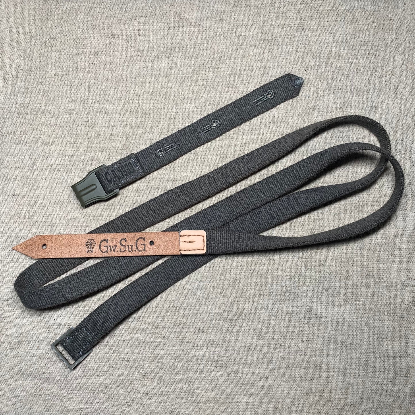 Second pattern Gasmask canister straps