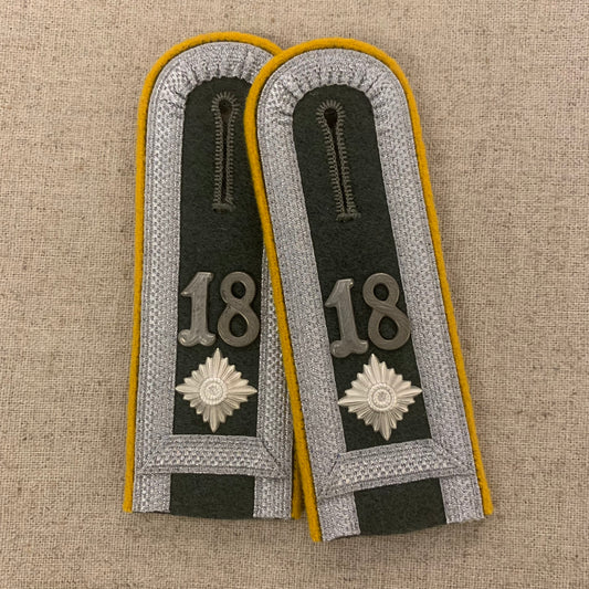 NCO Shoulderboards with cyphers